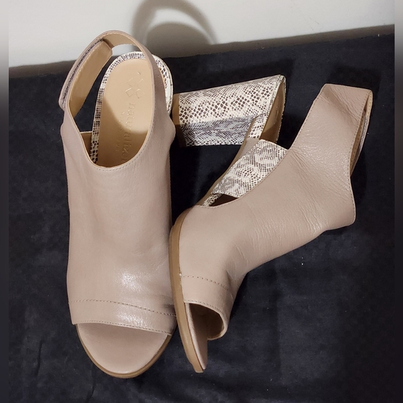 Naturalizer ZahnTan Snakeskin Leather Peep Toe Slingback Sandal Heels Size 8 - Picture 1 of 11